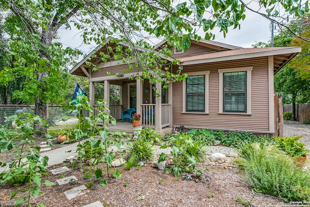 view of front of house featuring a porch