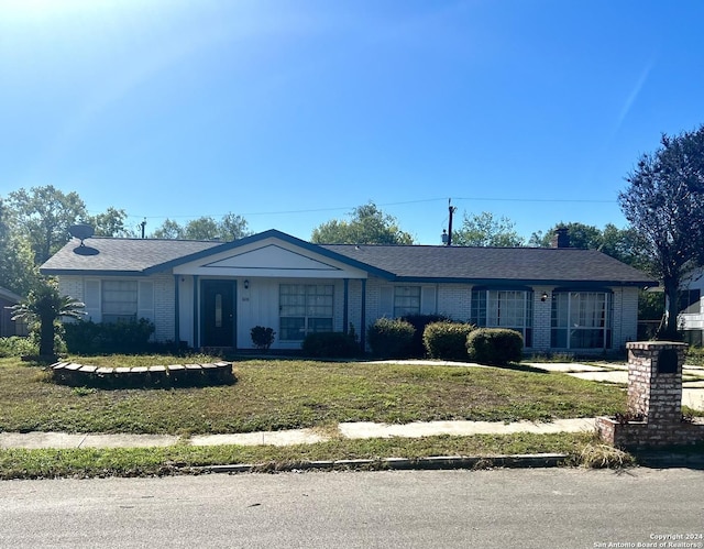 6118 Elm Valley Dr, San Antonio, TX 78242 - ranch-style house featuring brick siding and a front yard