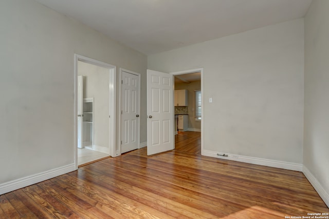 empty room featuring light hardwood / wood-style flooring