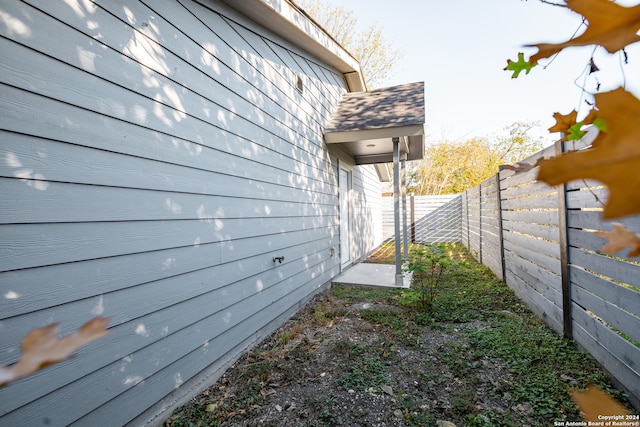 view of home's exterior