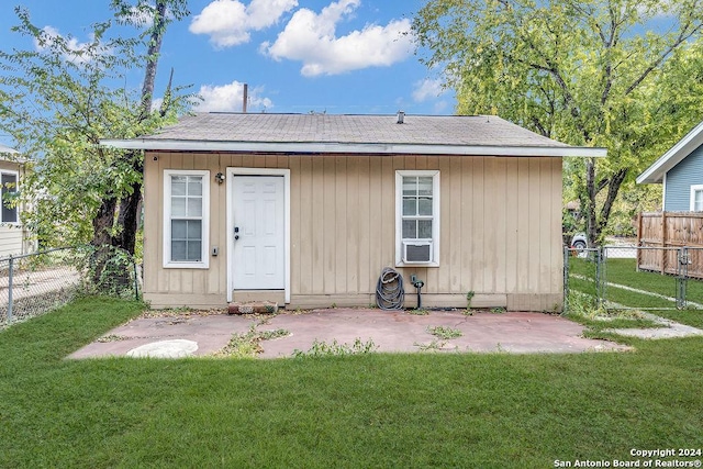 830 Canton, San Antonio, TX 78202 - rear view of house featuring a patio area, a shingled roof, and cooling unit