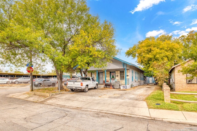 view of front of home