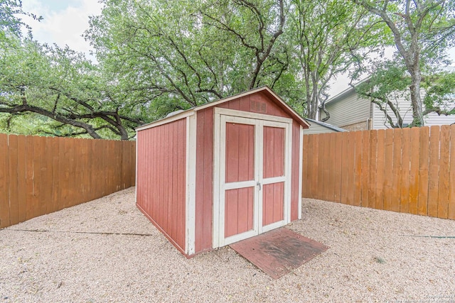 view of outbuilding