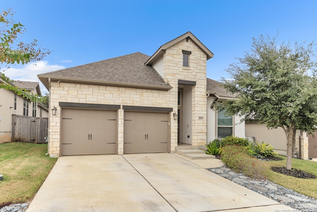 view of front facade featuring a garage