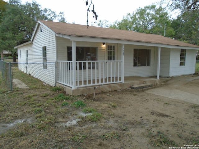 view of front of home with covered porch