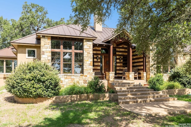 view of front facade featuring a porch