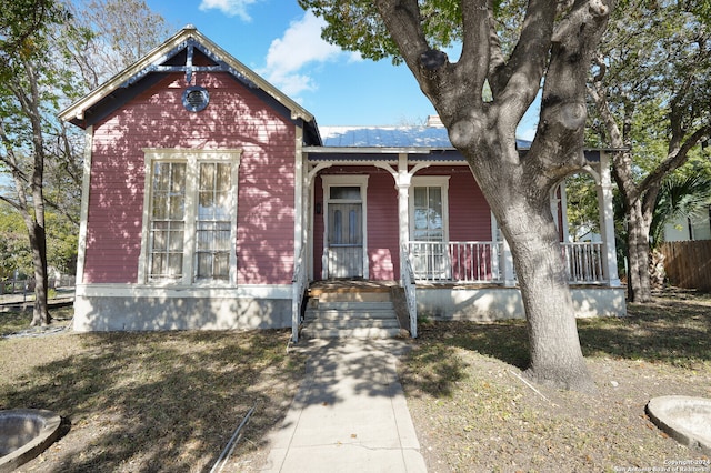 view of front facade featuring a porch