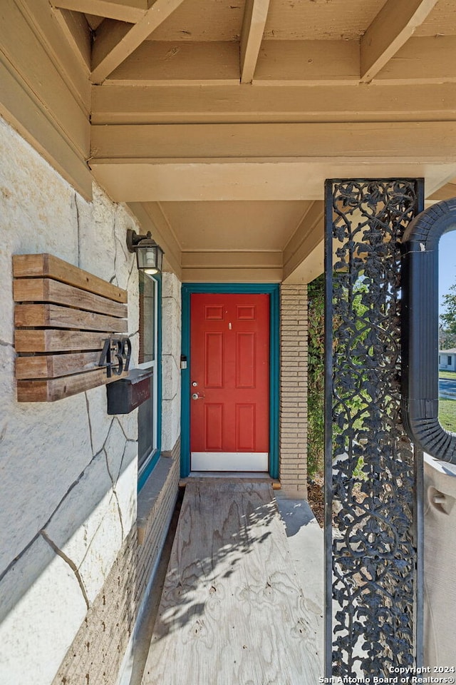 view of entrance to property