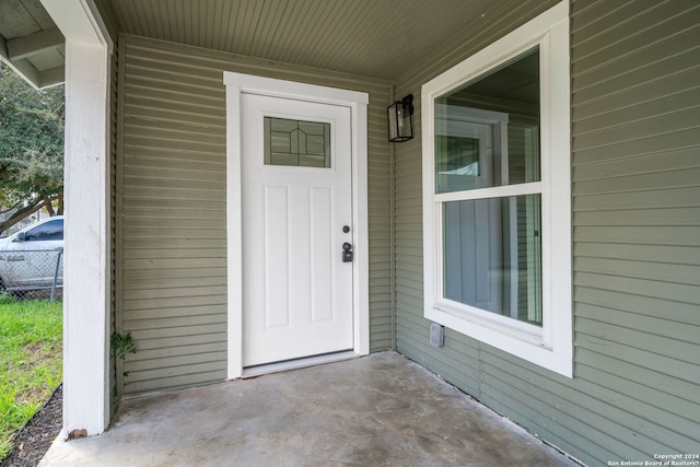 view of property entrance