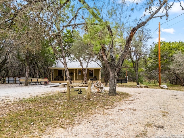 view of front of property