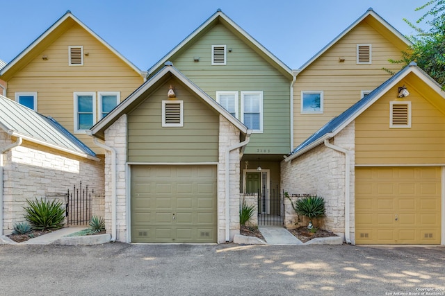 view of front of property featuring a garage