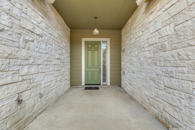 view of property entrance