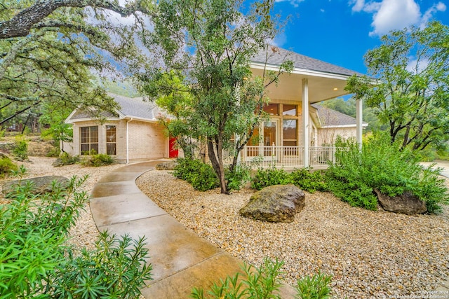 view of front of property with covered porch