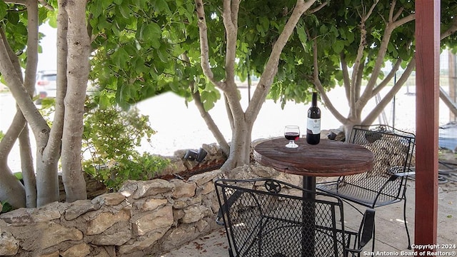 362 White Oak, Castroville, TX 78009 - view of patio