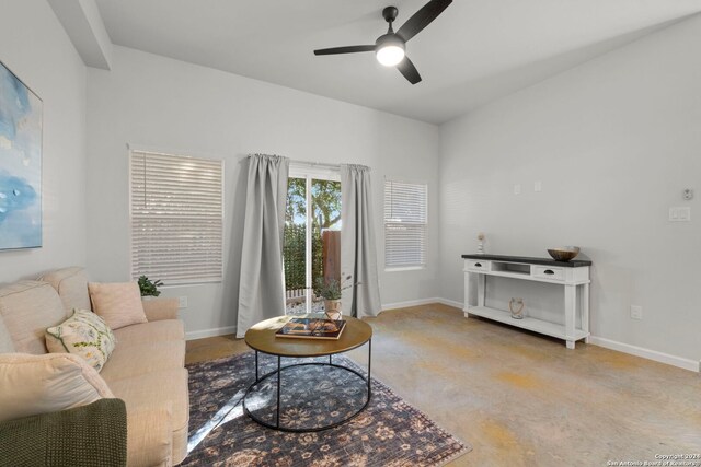 1002 Morningside Dr Unit 6, Terrell Hills, TX 78209 - carpeted living room featuring ceiling fan