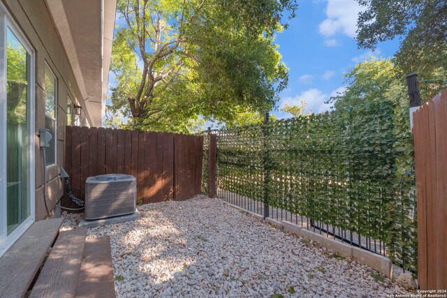 1002 Morningside Dr Unit 6, Terrell Hills, TX 78209 - view of patio with central AC unit