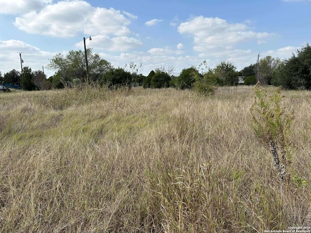 Listing photo 3 for 161 Apache Trl, Seguin TX 78155