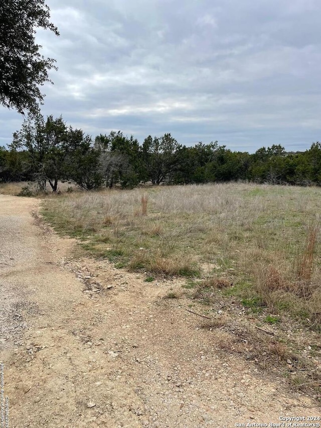 Listing photo 3 for 2 Cedar Ct, Wimberley TX 78676