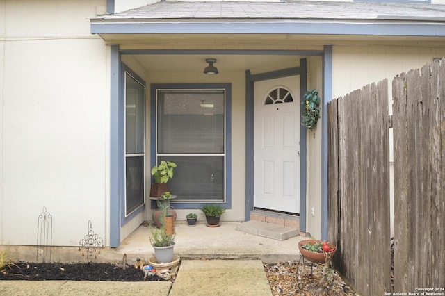 view of property entrance