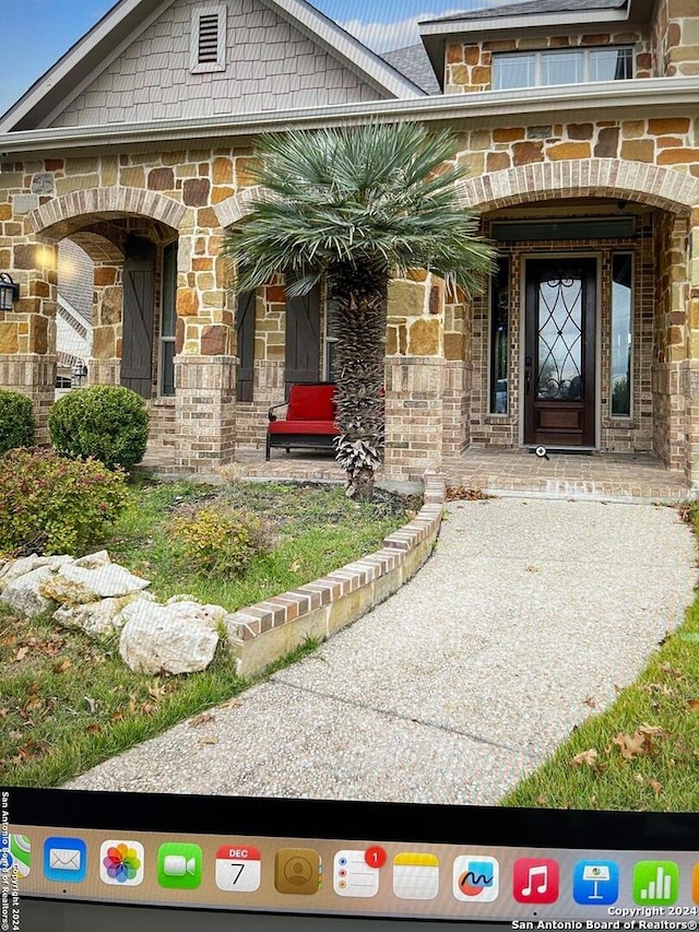 view of entrance to property