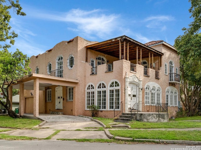 view of front of property