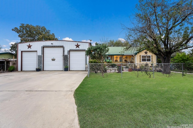 exterior space featuring a yard