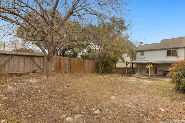 view of yard with a patio