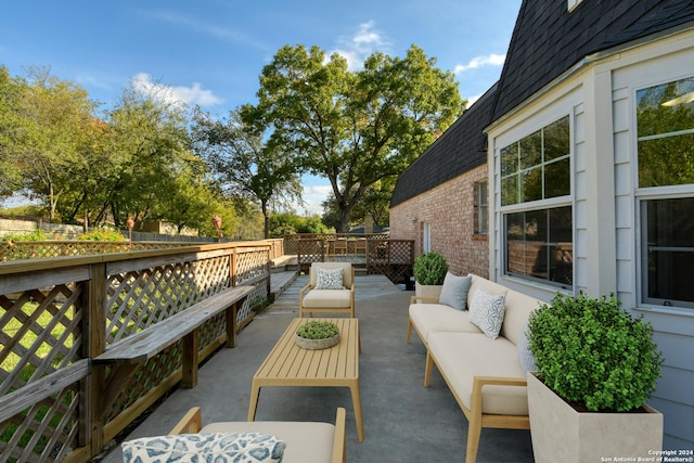 view of patio featuring an outdoor hangout area