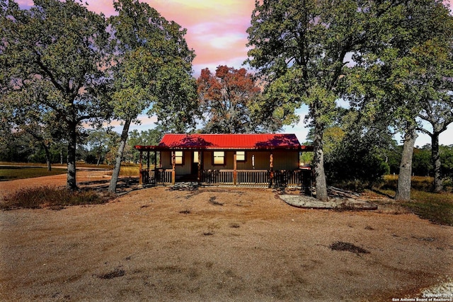 view of front of property with covered porch