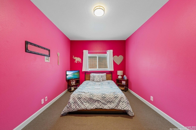 bedroom with carpet