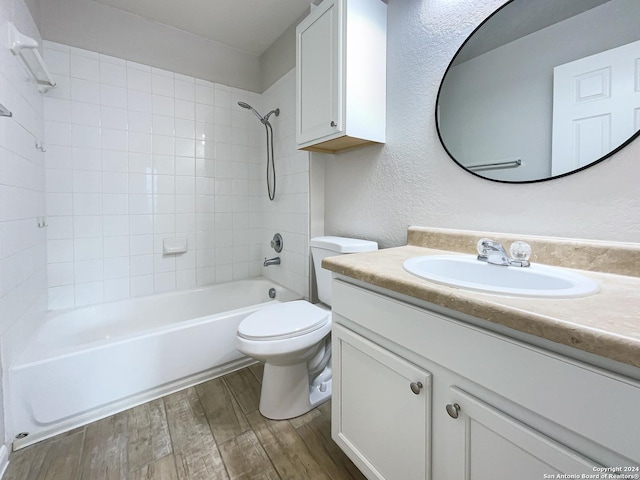 474 Wind Gust, New Braunfels, TX 78130 - full bath with vanity, wood finished floors, and bathing tub / shower combination