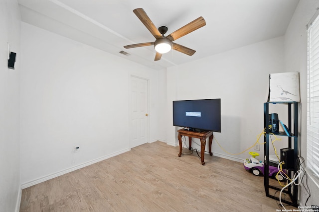 misc room featuring ceiling fan and light hardwood / wood-style floors