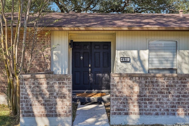 view of entrance to property