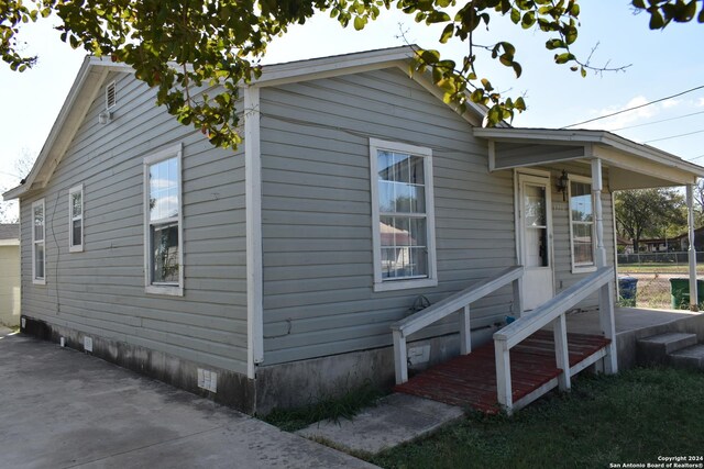 view of home's exterior