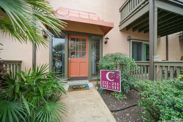 view of doorway to property