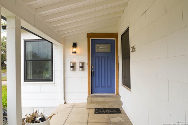 view of property entrance