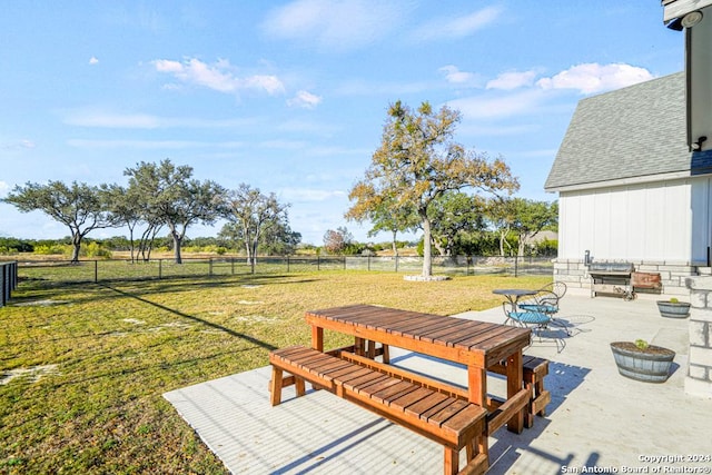 view of yard with a patio