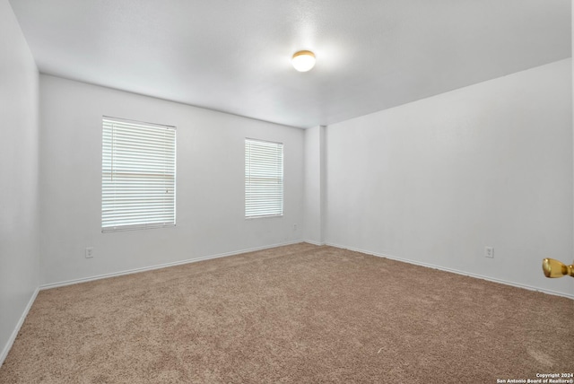 empty room with carpet