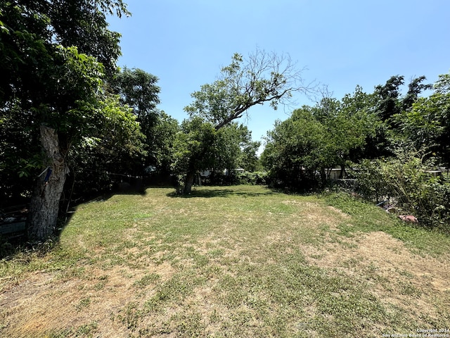 Listing photo 3 for 242 Stonewall St, San Antonio TX 78214