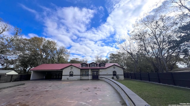 view of front of home