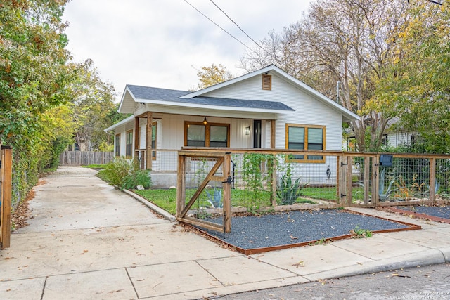 bungalow-style home with covered porch