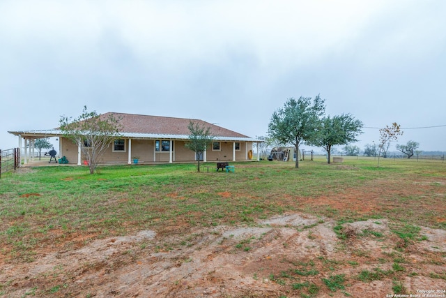 view of yard with a carport