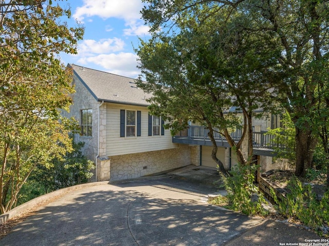 view of front of house with a garage