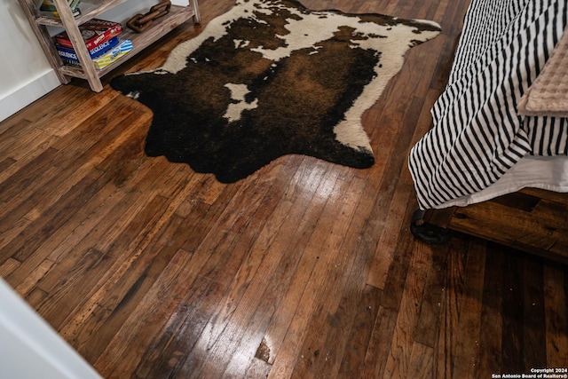 interior details featuring hardwood / wood-style floors