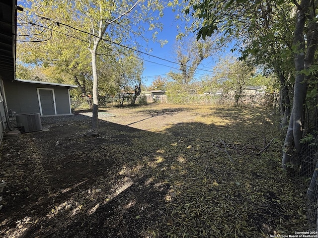 view of yard with cooling unit