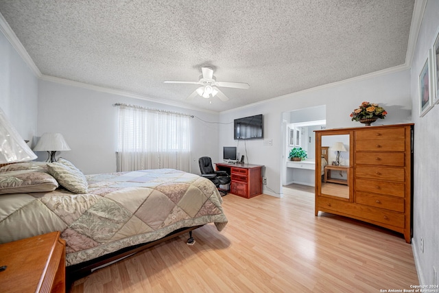 bedroom featuring ceiling fan, crown molding, light hardwood / wood-style floors, and a textured ceiling