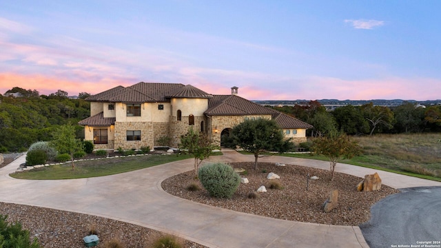 view of mediterranean / spanish-style house