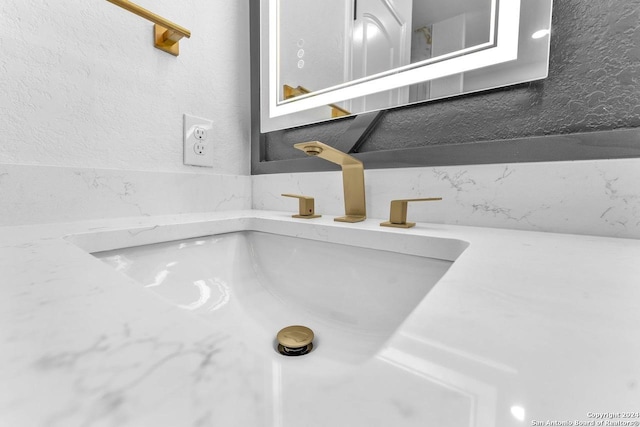 room details featuring sink