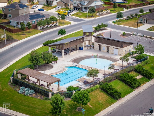 view of swimming pool