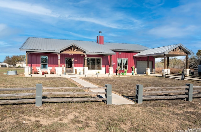 view of front of property